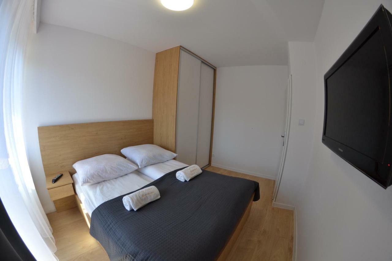Apartamenty Natalia - Bezplatny Parking 克雷尼察 外观 照片